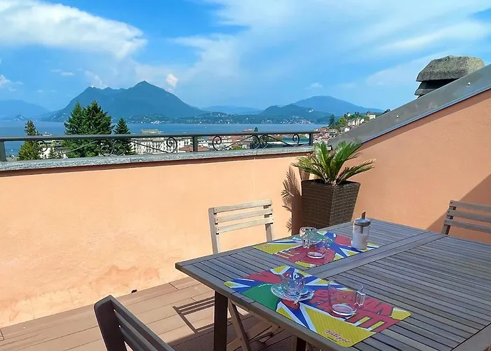 Lägenhet La Mansarda Stresa